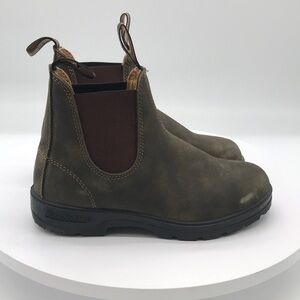 Blundstone unisex boots size 5.5 mens 7.5 womens US